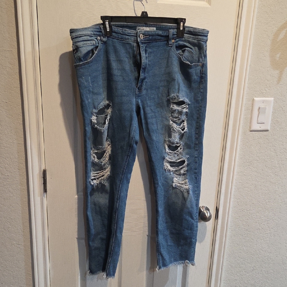 KanCan Distressed Raw Hem Ankle Jeans in Blue Plus Size 32